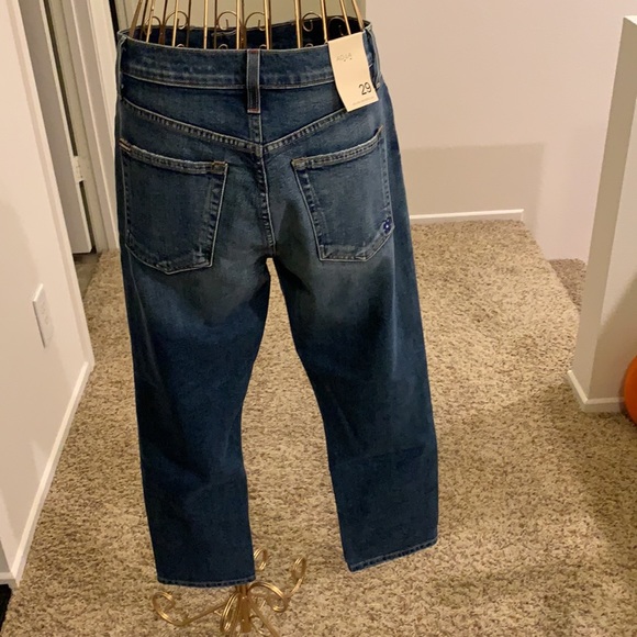 Alice and Olivia floral embroidered cropped jeans - Picture 6 of 9